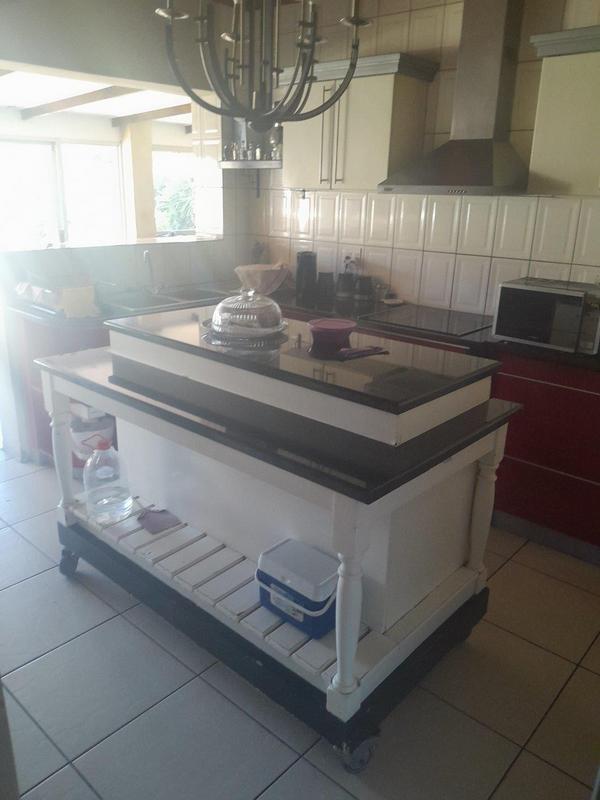 5 Bedroom Property for Sale in Charleston Hill Western Cape